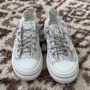Very G White and Gray Leopard Sneakers